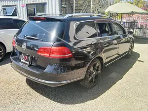 Volkswagen Passat 2011 Black