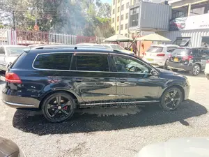 Volkswagen Passat 2011 Black