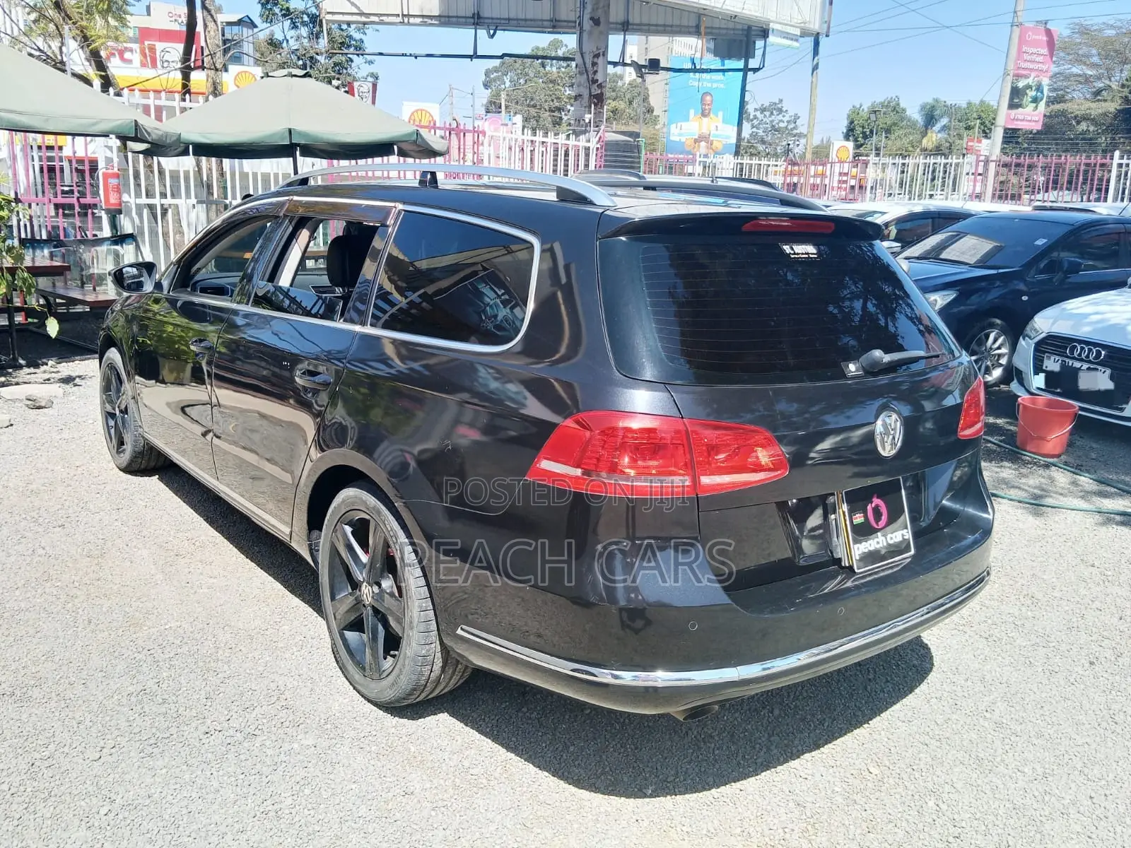 Volkswagen Passat 2011 Black