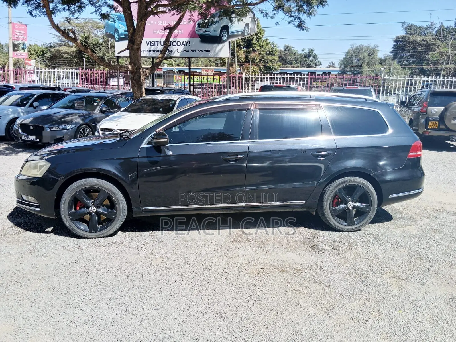 Volkswagen Passat 2011 Black