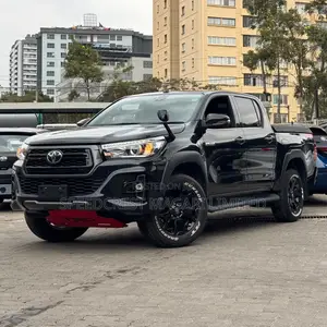 Toyota Hilux Revo Double Cab Deisel 2.4 AWD 2019 Black