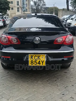 Volkswagen Passat 2010 Black