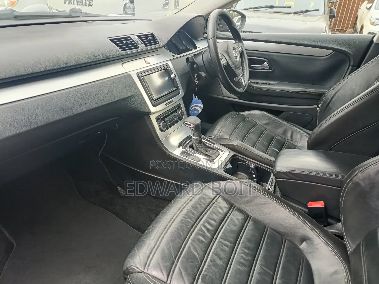 Volkswagen Passat 2010 Black