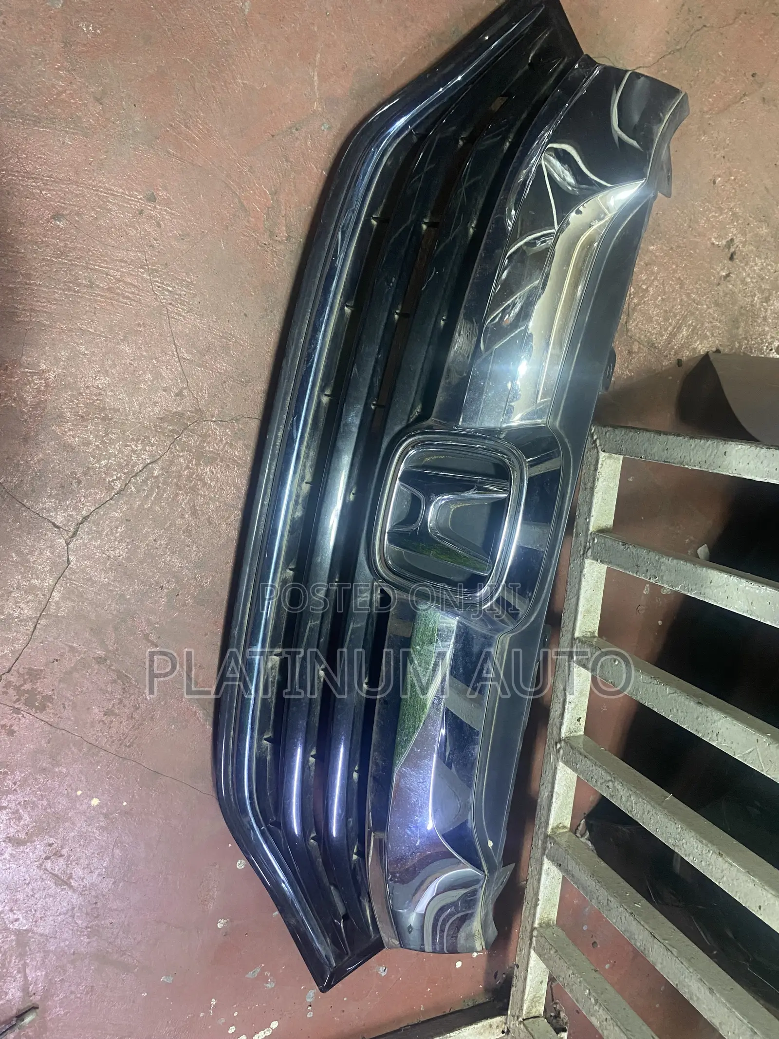 Honda Shuttle Grill 2018