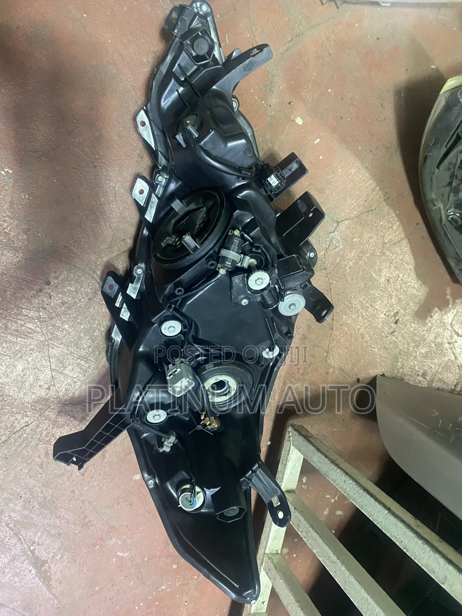 Headlight Prado 160