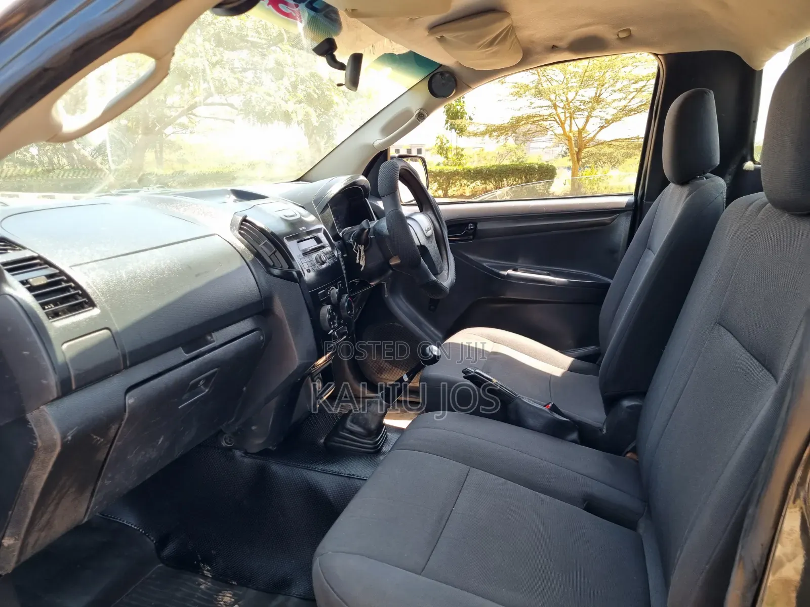 Isuzu D-MAX 2018 Gray