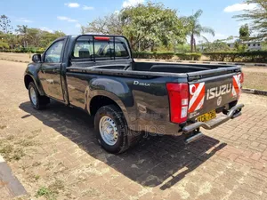 Isuzu D-MAX 2018 Gray