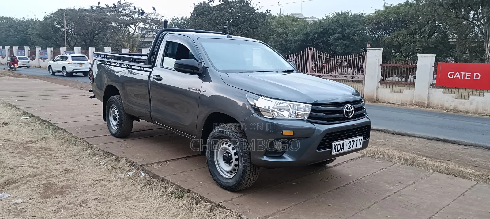 Toyota Hilux 2020 Gray