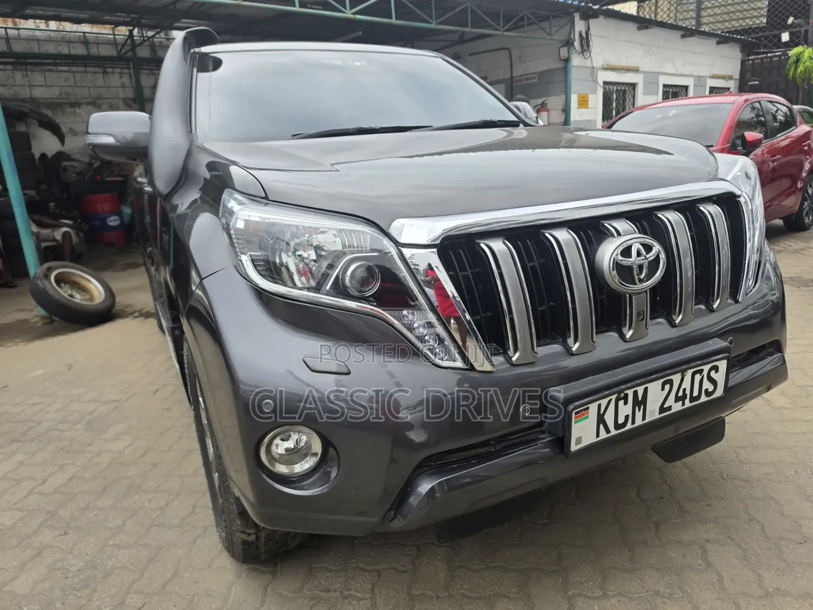 Toyota Land Cruiser Prado 2012 Gray