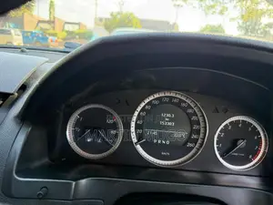 Mercedes-Benz C200 2010 Black