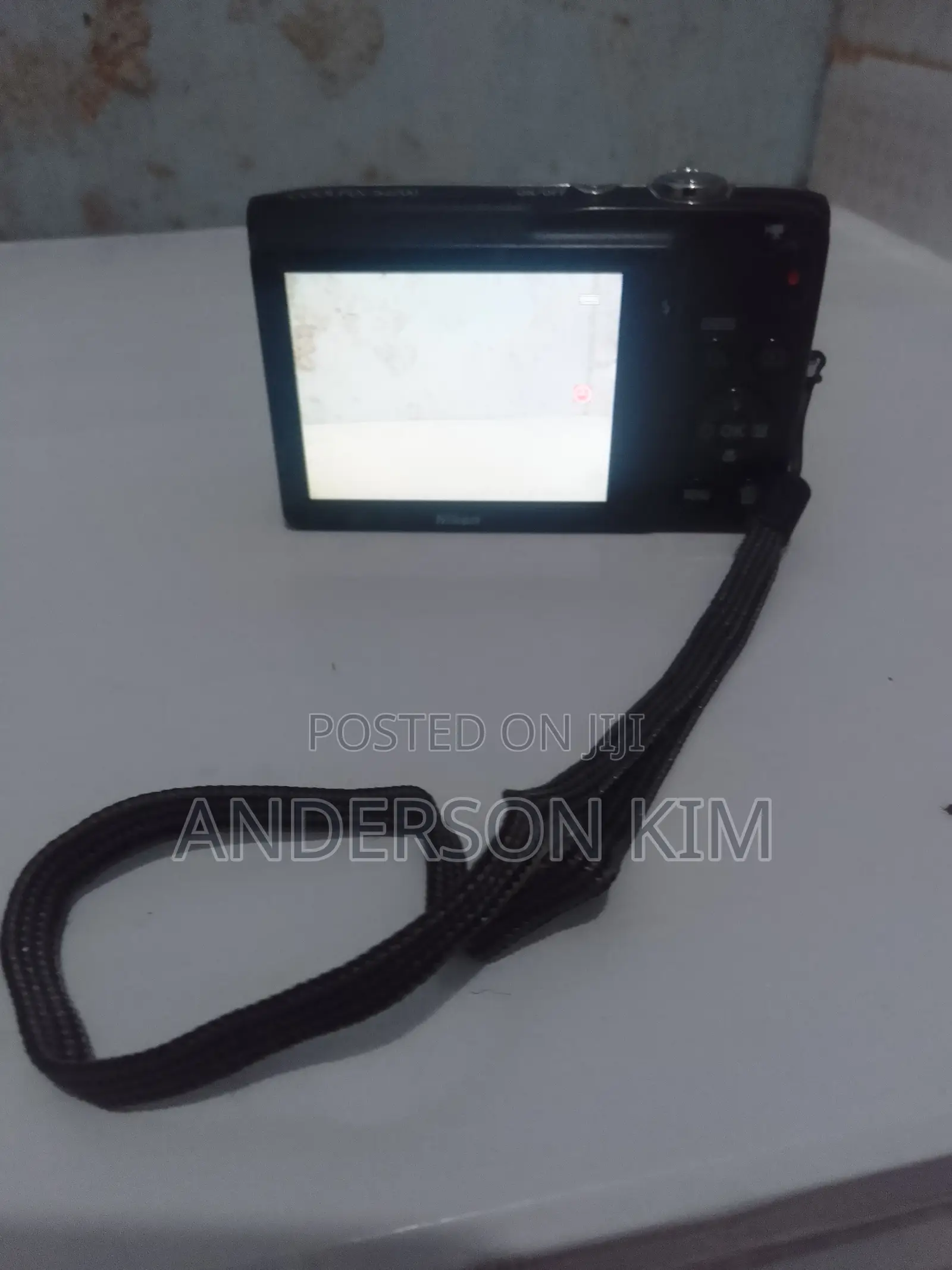 Nikon Coolpix S2700