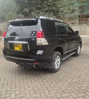 Toyota Land Cruiser Prado 2012