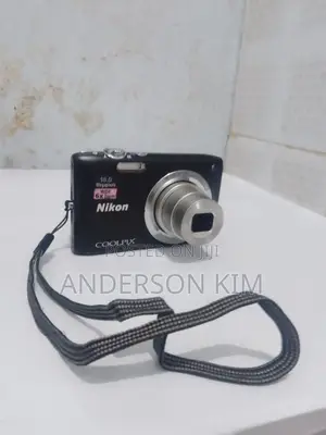 Nikon Coolpix S2700
