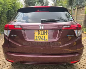 Honda Vezel 2015 Maroon
