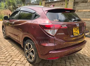 Honda Vezel 2015 Maroon