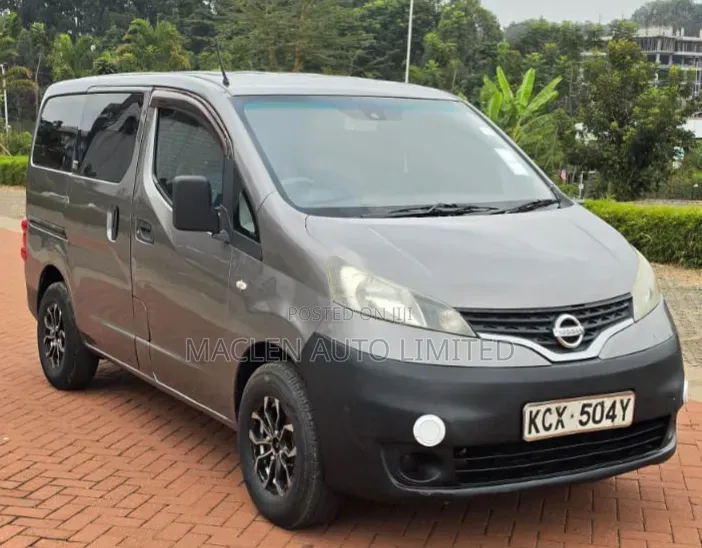 Nissan NV200 2012 Grey