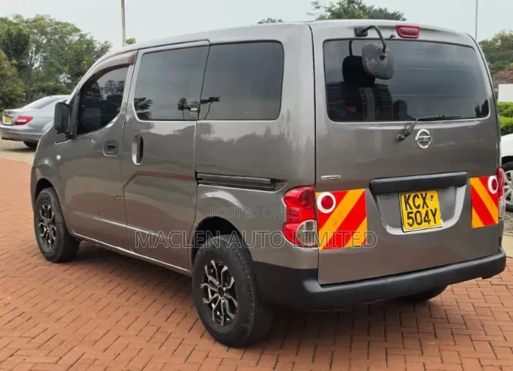 Nissan NV200 2012 Grey