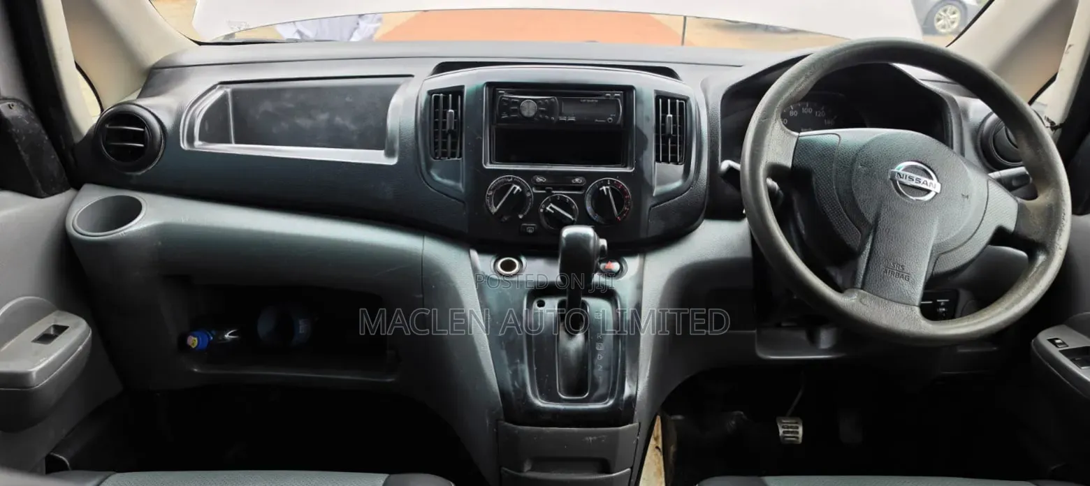 Nissan NV200 2012 Grey