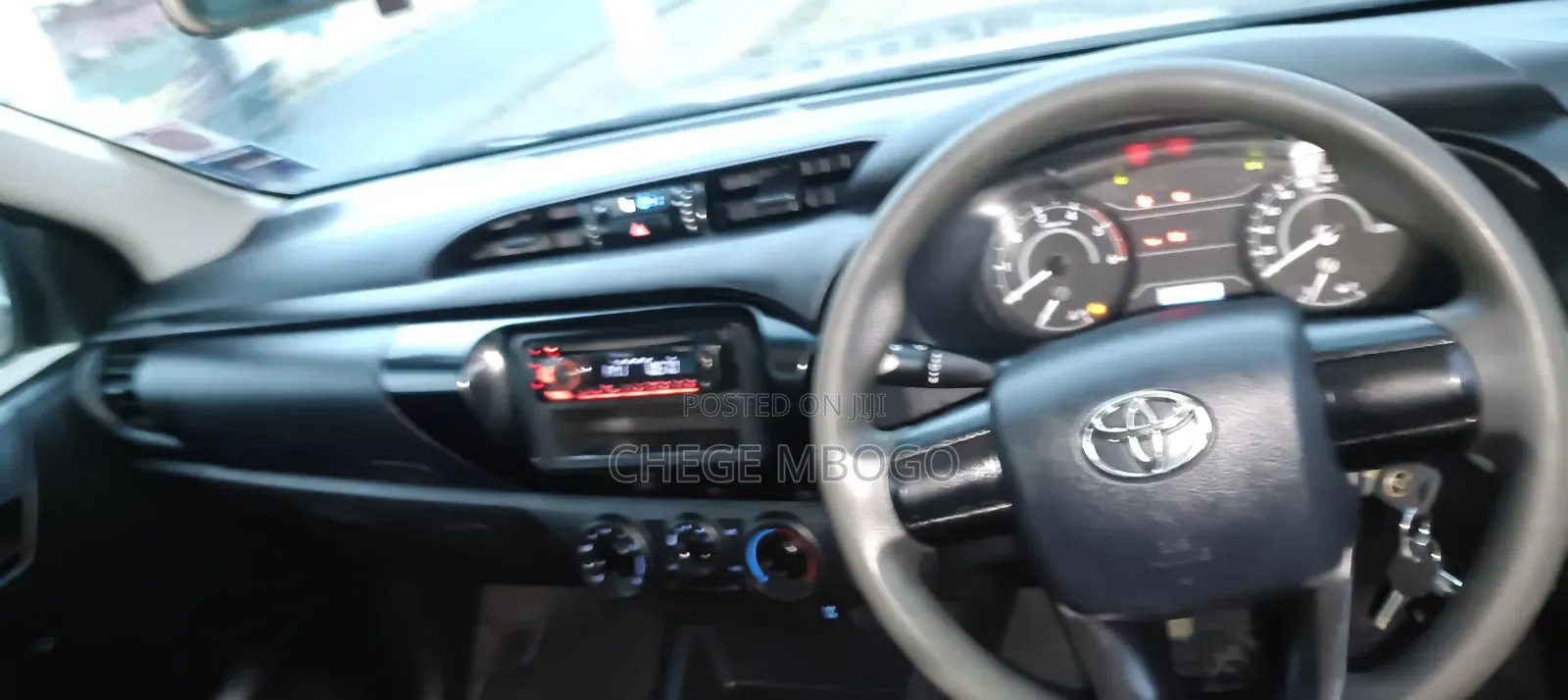 Toyota Hilux 2020 Gray