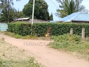 3bdrm House in Kwa Chocha, Shella for sale