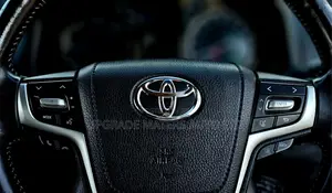 Toyota Land Cruiser Prado 2.8 2019 Black