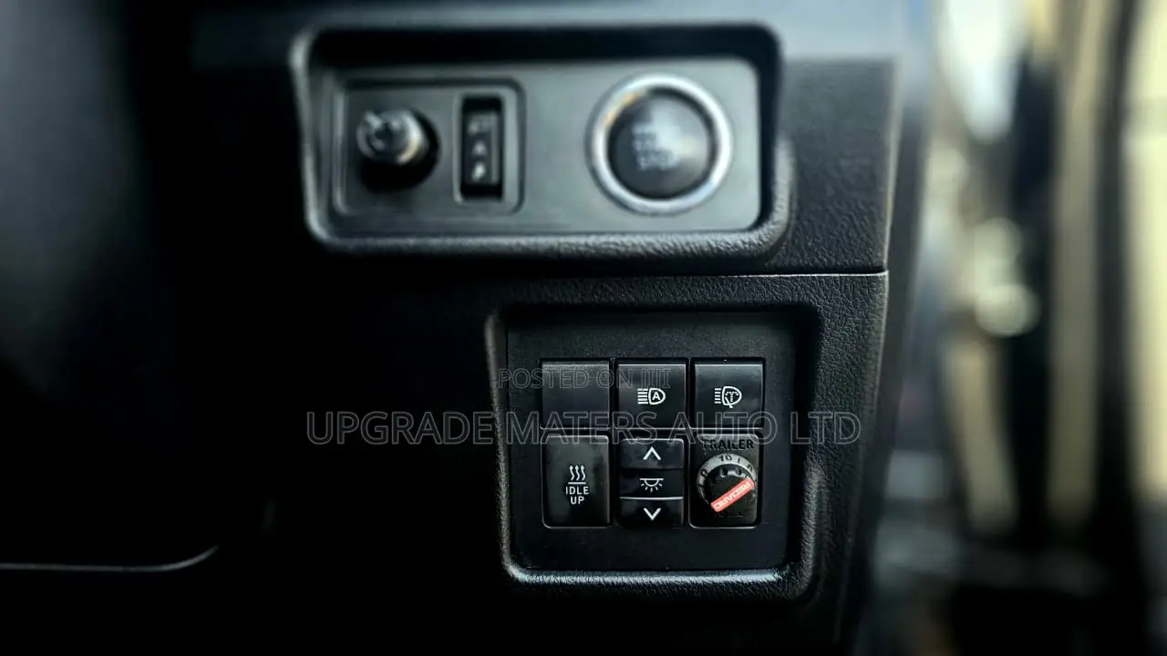 Toyota Land Cruiser Prado 2.8 2019 Black