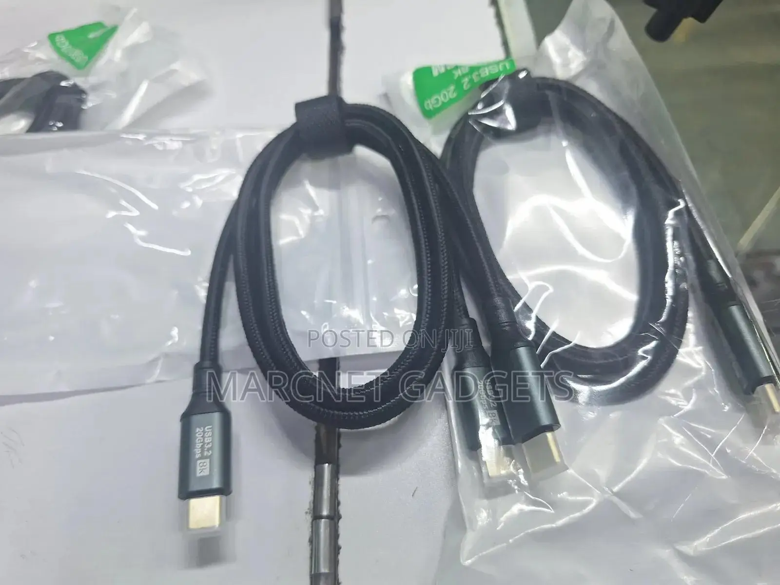 Display 20GBPS USB 3.2 Type to Type C Cable