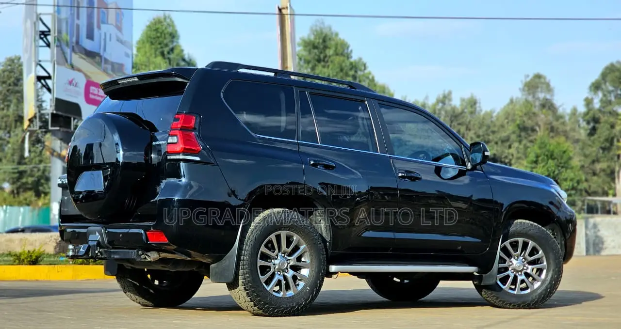 Toyota Land Cruiser Prado 2.8 2019 Black
