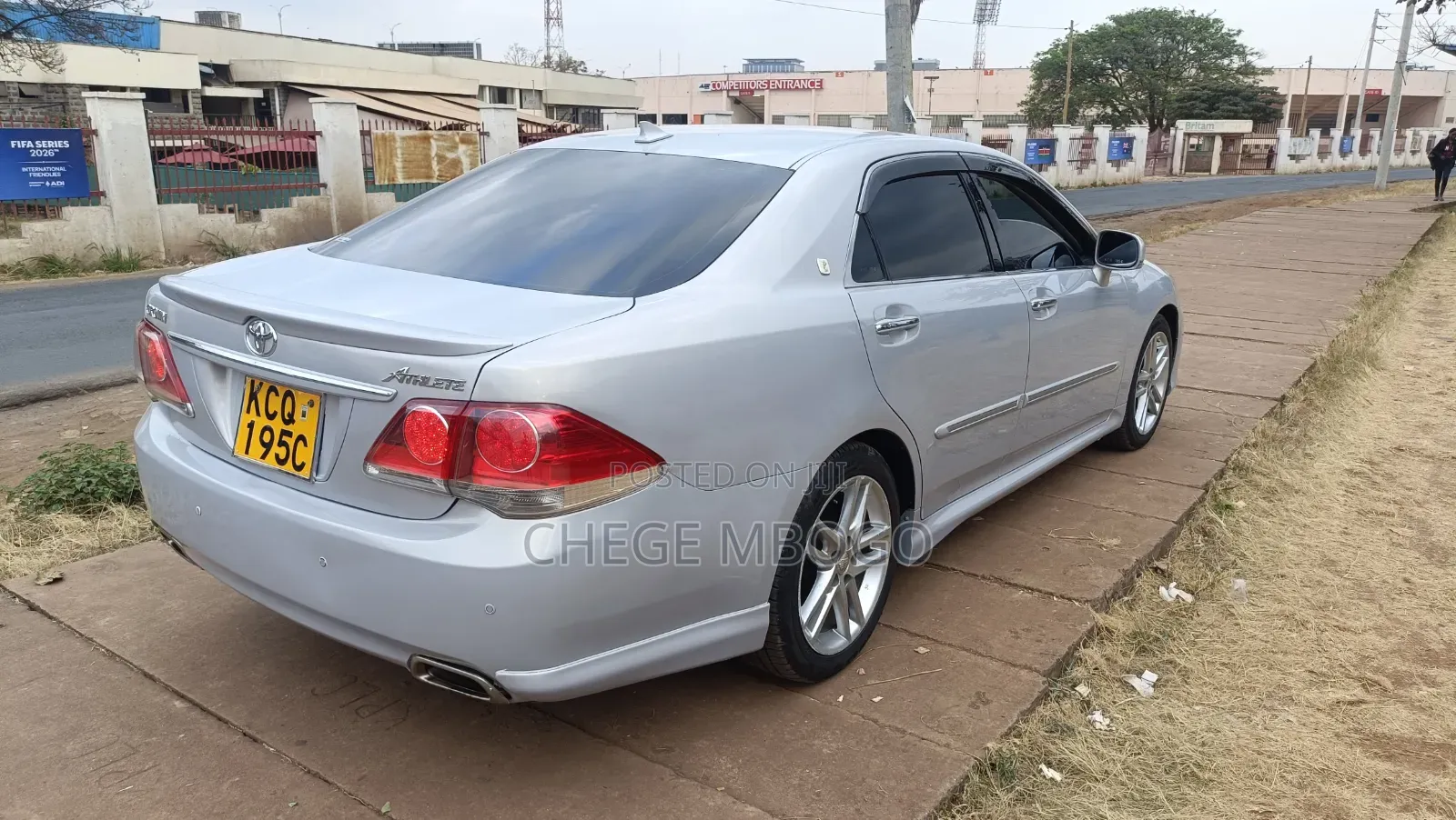 Toyota Crown 2011 Silver