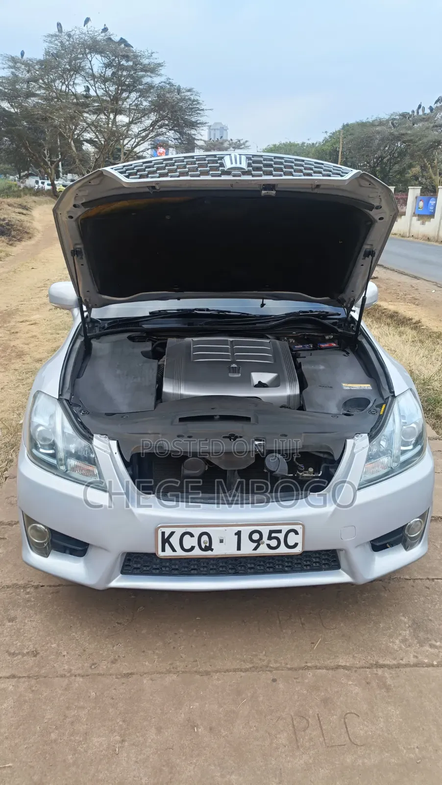 Toyota Crown 2011 Silver
