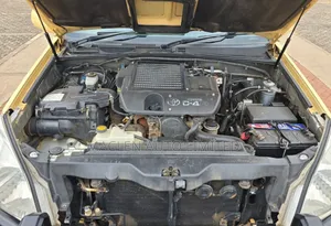 Toyota Land Cruiser Prado 2007 Yellow
