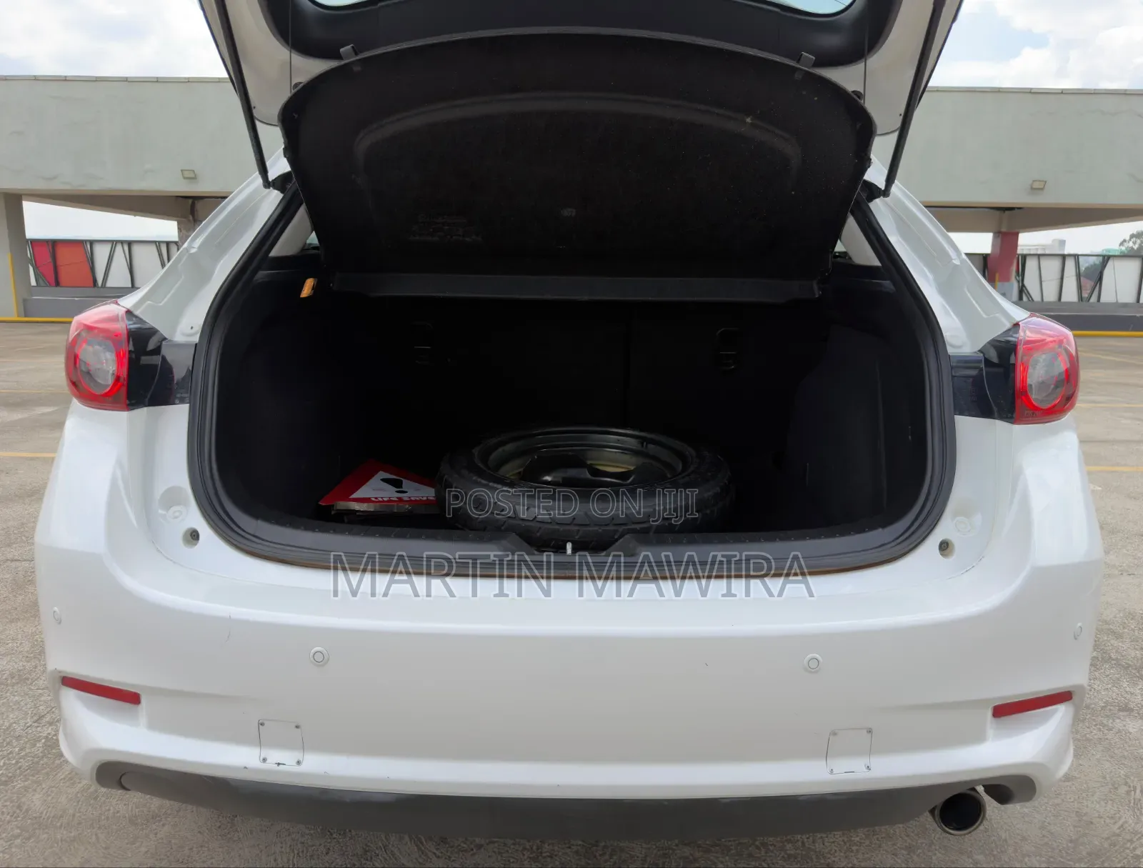Mazda Axela 2018 White