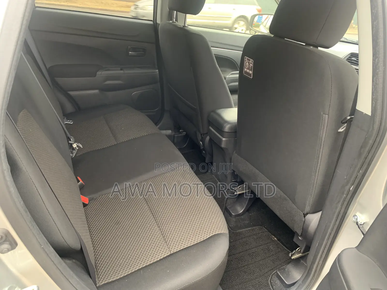 Mitsubishi RVR 2019 Silver