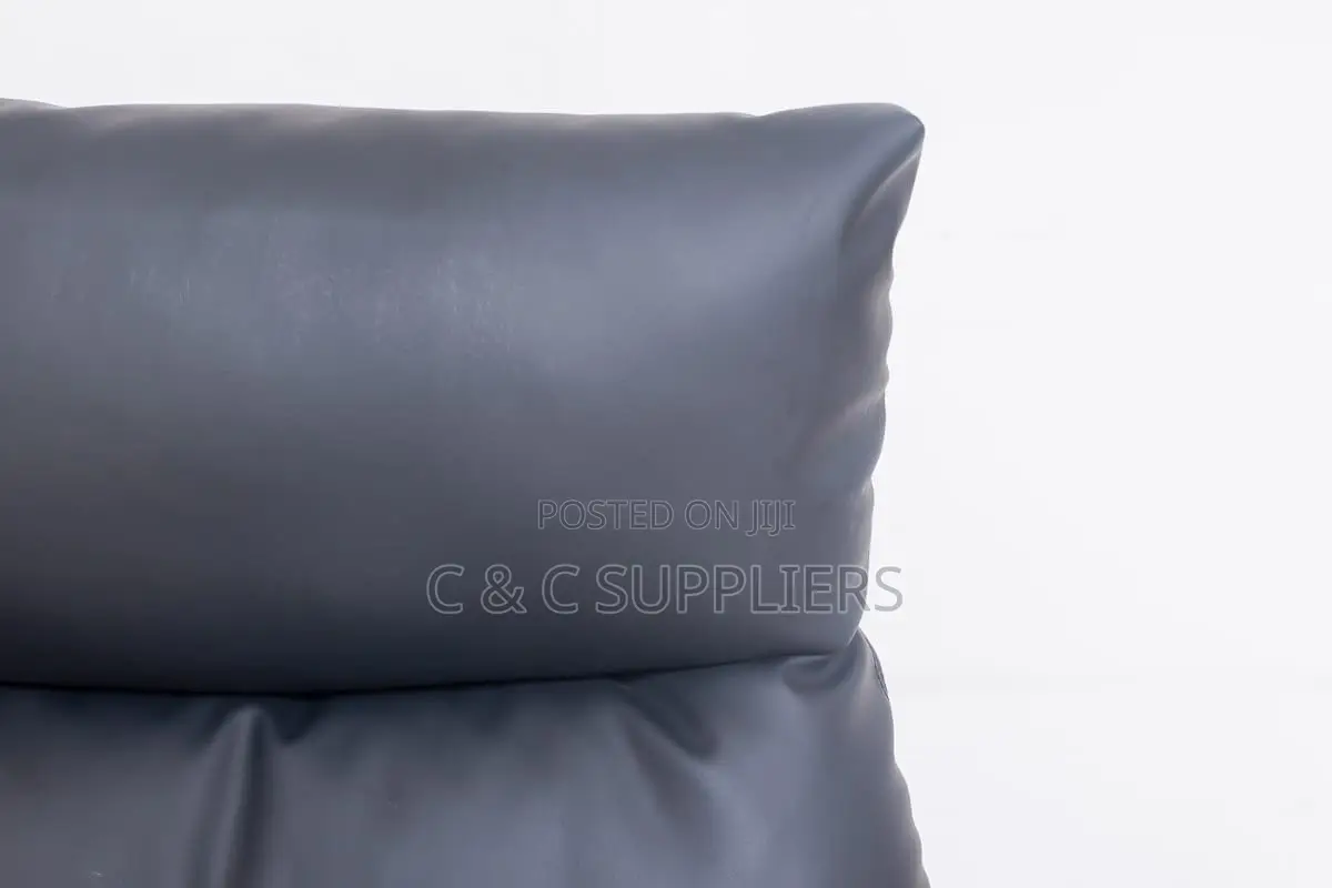 Executive Advanced Leather Chair.