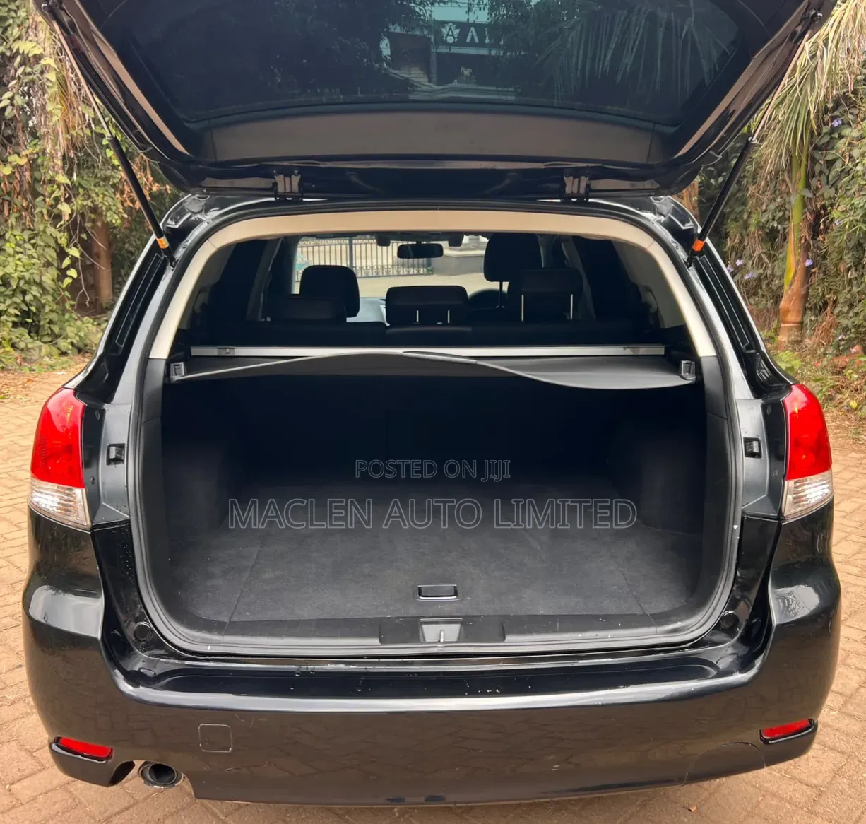 Subaru Legacy 2012 Black