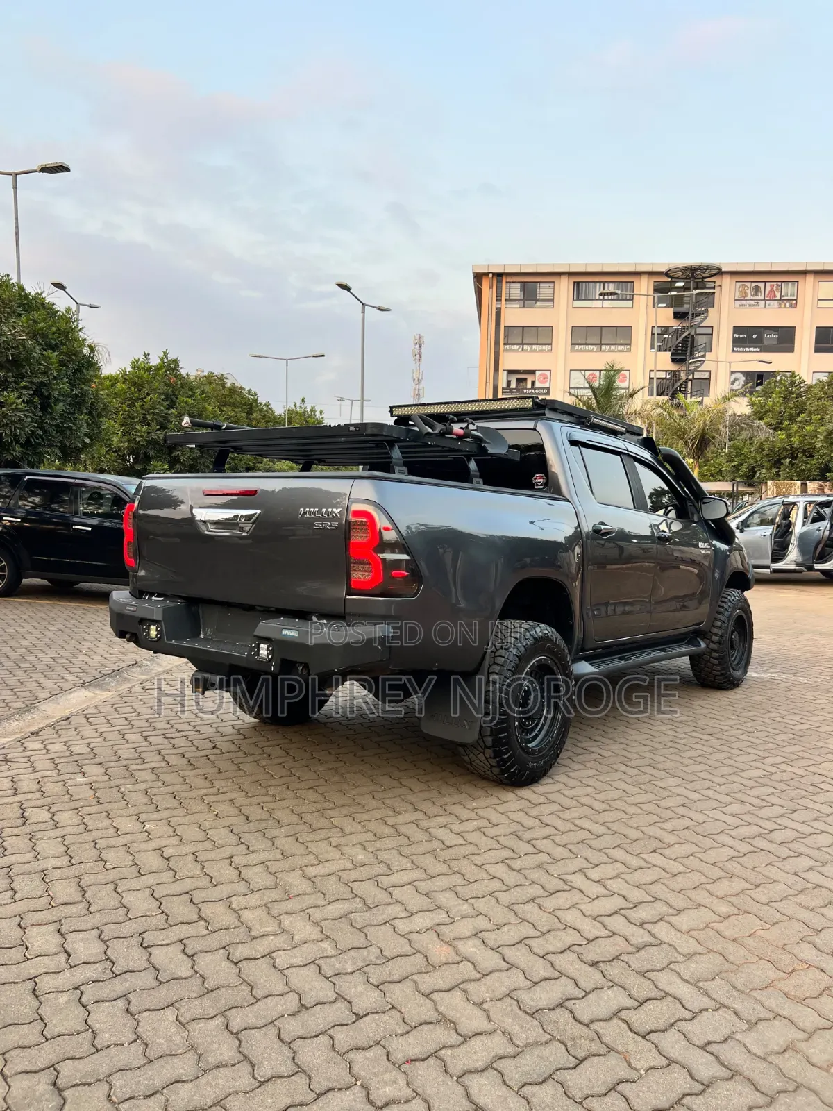 Toyota Hilux SR5 4x4 2019 Gray