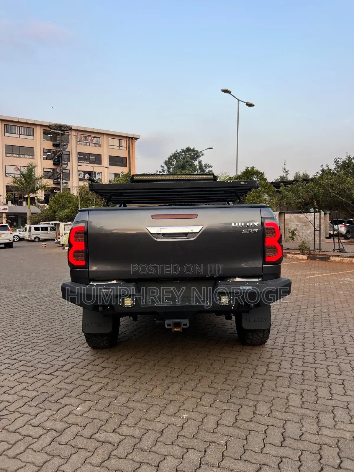 Toyota Hilux SR5 4x4 2019 Gray