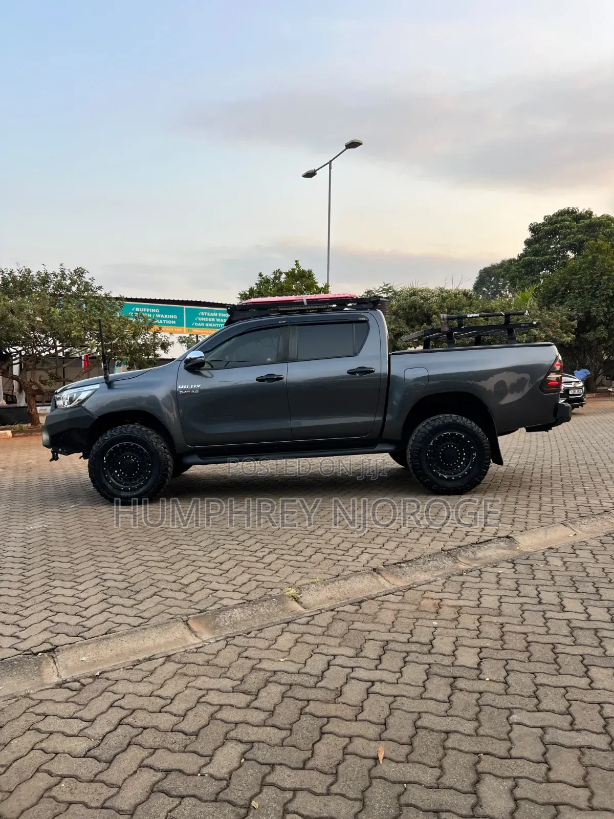 Toyota Hilux SR5 4x4 2019 Gray