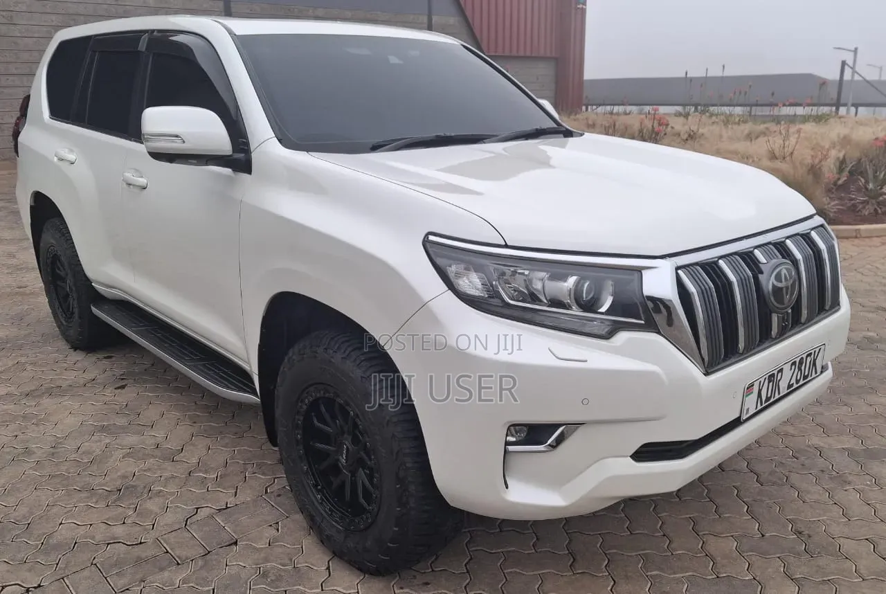 Toyota Land Cruiser Prado 2019 White