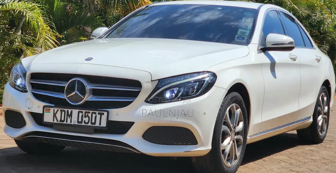 Mercedes-Benz C200 2016 White