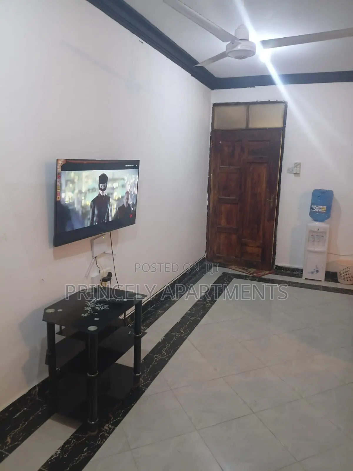Classic 1 Bedroom Airbnb