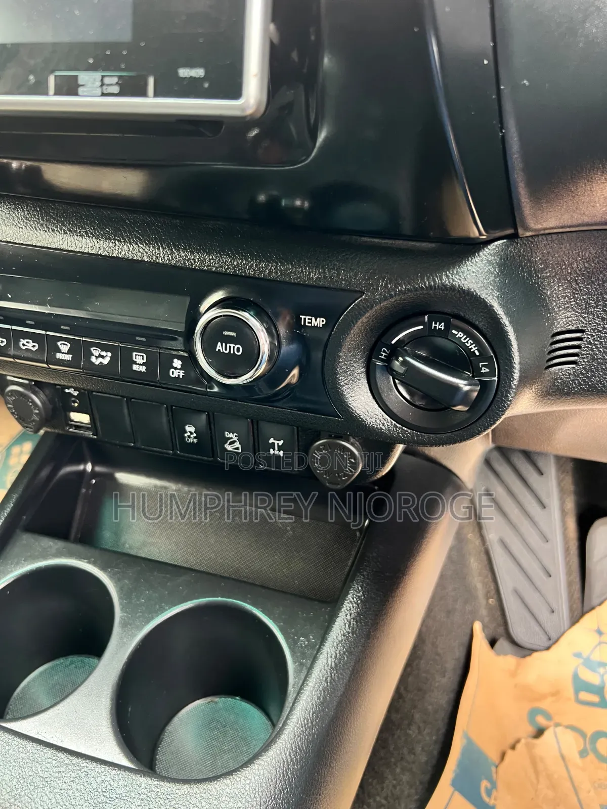 Toyota Hilux SR5 4x4 2019 Gray