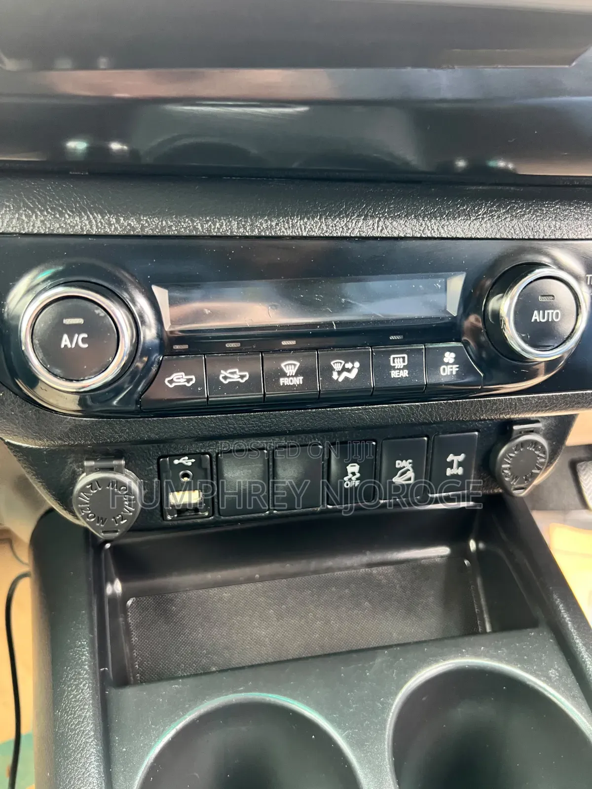 Toyota Hilux SR5 4x4 2019 Gray