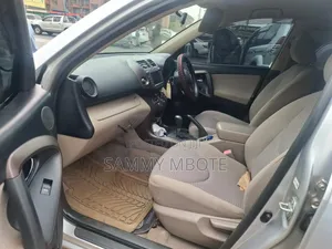 Toyota Vanguard 2008 Silver