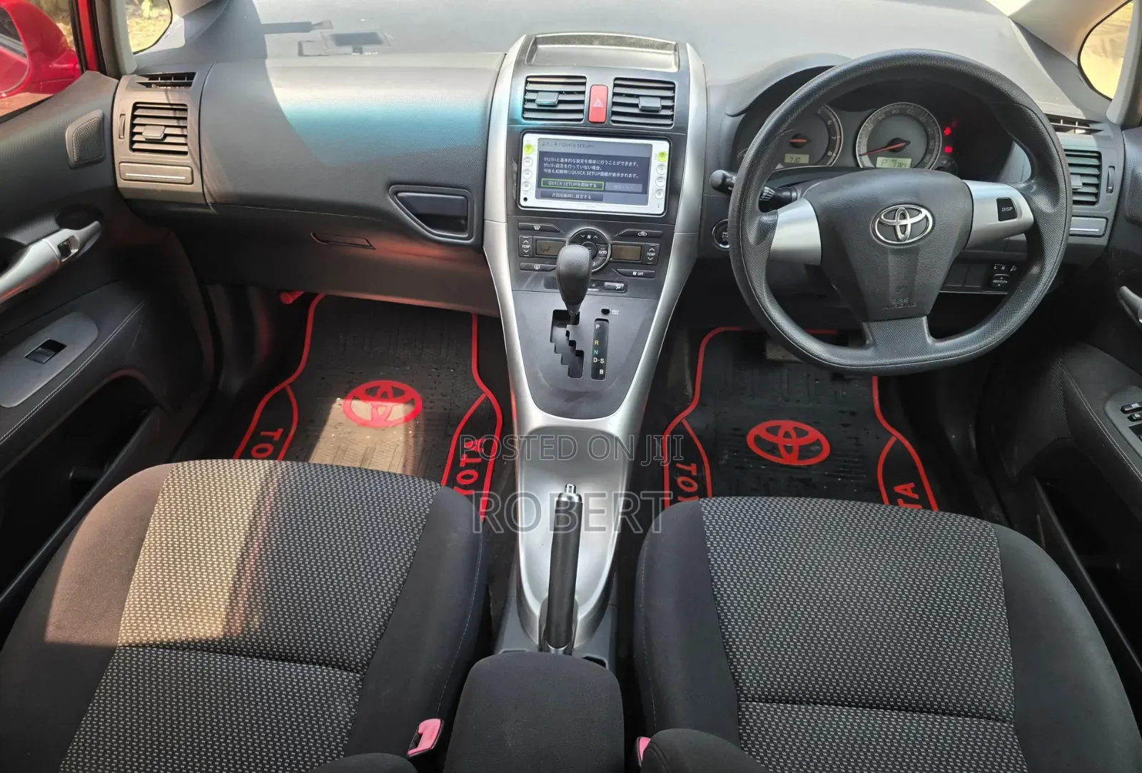 Toyota Auris 2012 Red