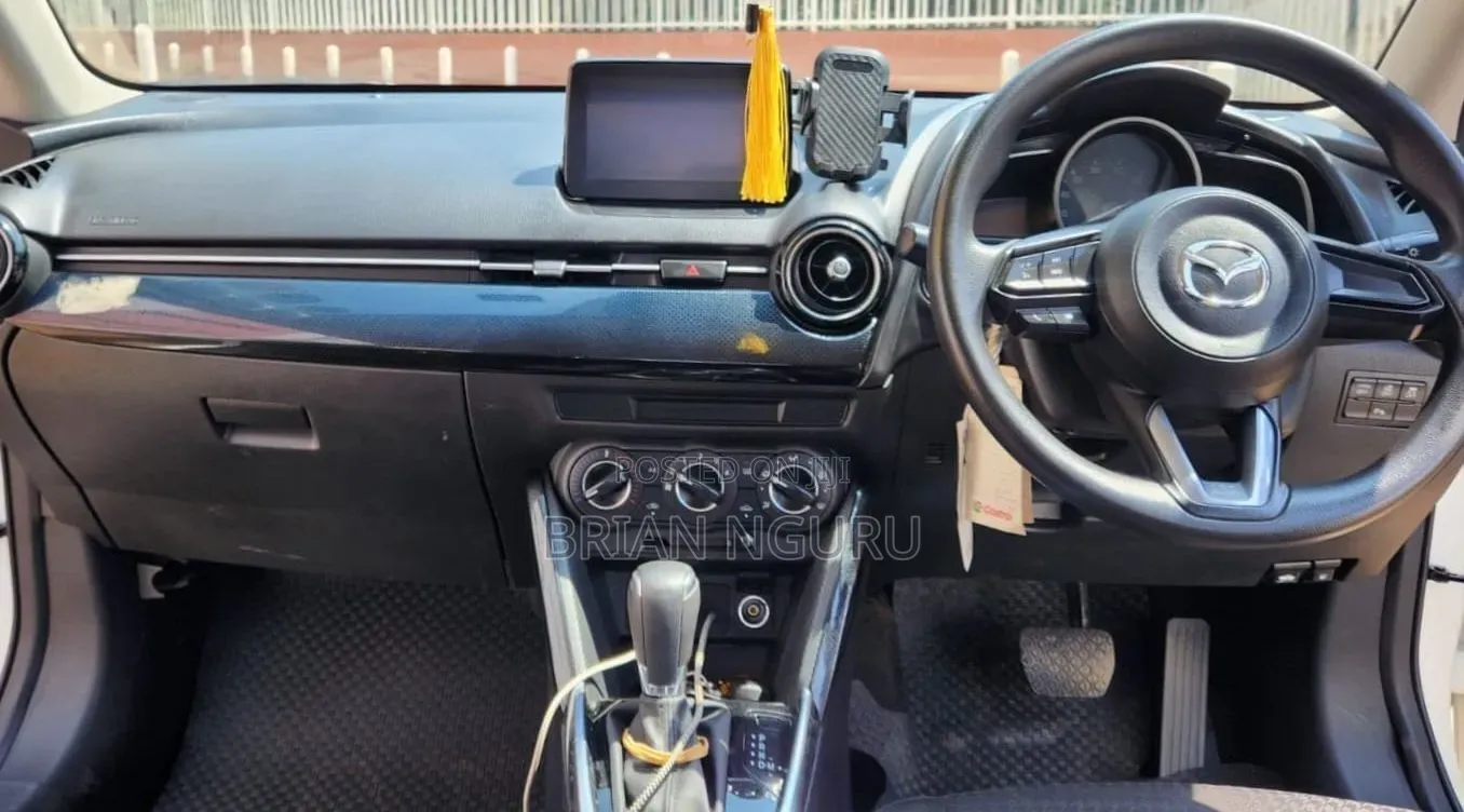 Mazda Demio 2016 Blue