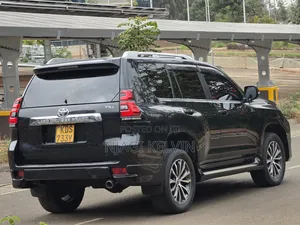 Toyota Land Cruiser Prado 2.8 2020 Black