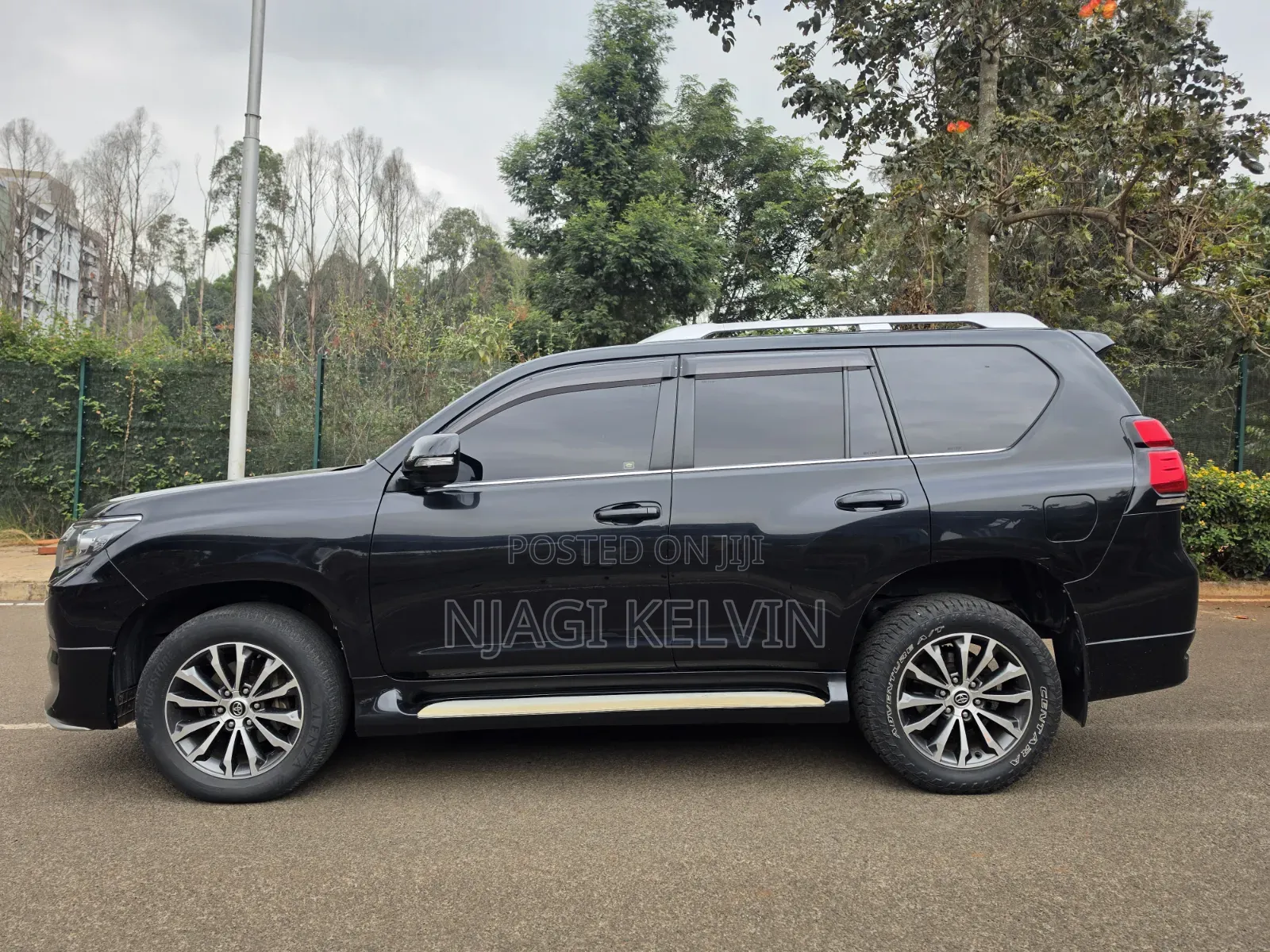 Toyota Land Cruiser Prado 2.8 2020 Black