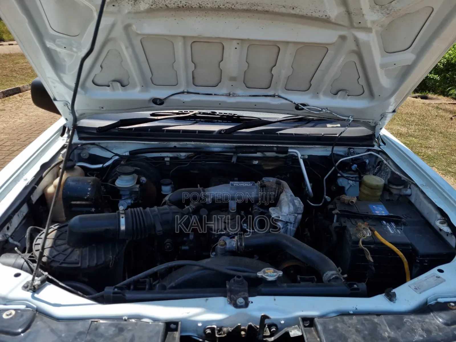 Isuzu D-MAX 2015 White