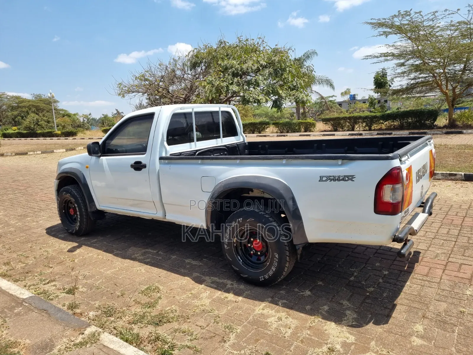 Isuzu D-MAX 2015 White